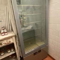 Vetrina torte Sagi – 18°C usata
