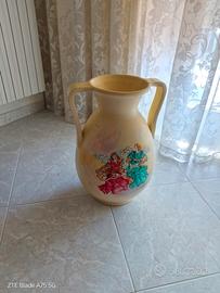 Vaso a forma di anfora 