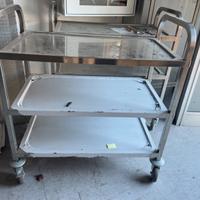 Carrello a tre ripiani con ruote professionali
