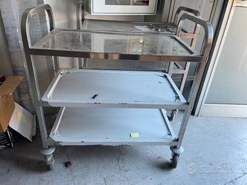 Carrello a tre ripiani con ruote professionali