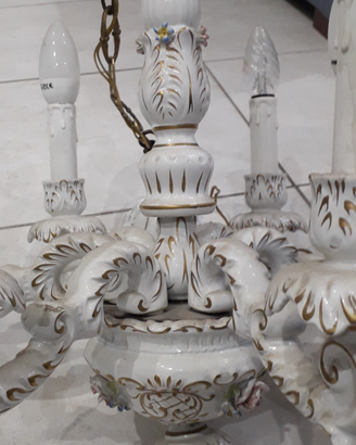 Lampadario in ceramica CAPODIMONTE