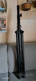 CAVALLETTO TRE PIEDI 