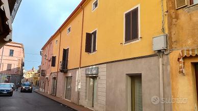Palazzotto su 2 piani
