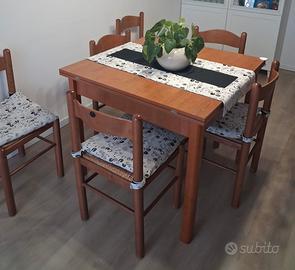 Tavolo 90x90 cm allungabile con 6 sedie in legno