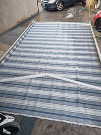 Tenda con bracci