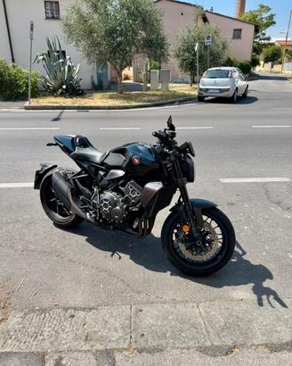 Honda CB1000R Black Edition