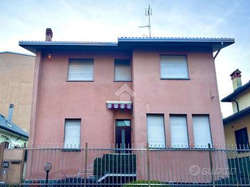 VILLA SINGOLA A LEGNANO