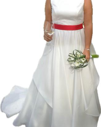 Abito da sposa atelier Eme taglia 48