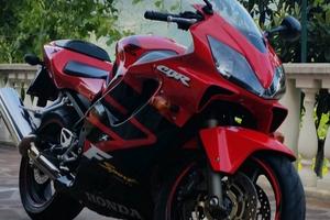 Honda CBR 600 F1 sport 
