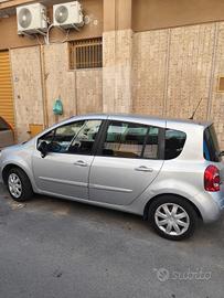RENAULT MODUS 2ª SERIE GRAND MODUS 1.2 16V TCE LIV
