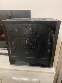 PC da gaming mancante di CPU e GPU