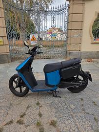 Scooter elettrico wow! 775