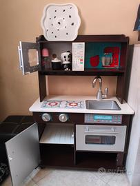 cucina legno e tantissimi accessori 