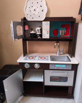 cucina legno e tantissimi accessori 
