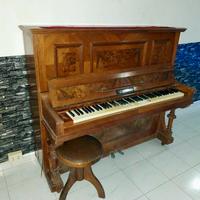 musica pianoforte   a muro  con sgabello 