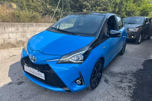 Toyota Yaris 1.5 HYBRID Trend Blue Edition