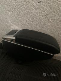 Bracciolo opel astra h 2010