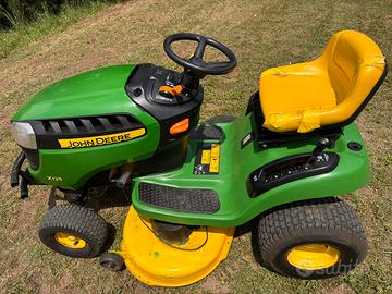 Trattorino tagliaerba John deere x125