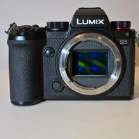 Panasonic Lumix S5