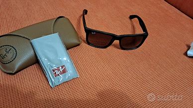 Occhiali da sole Rey Ban