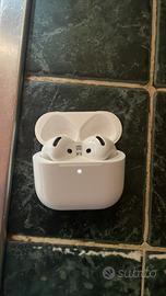 Airpods 4 con Cancellazione del Rumore