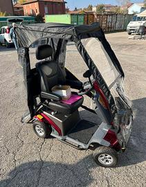 Scooter elettrico per anziani