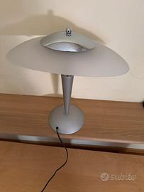 Lampada da tavolo
