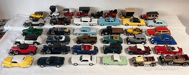 Lotto 38 modellini auto americane 1:32