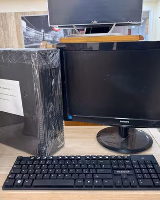 PC FISSO LENOVO Intel i5 - Monitor - Windows 11