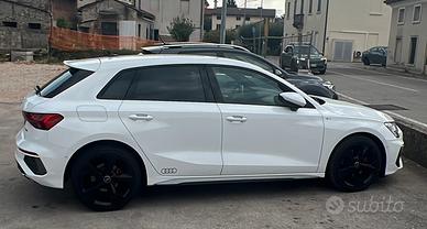 Audi A3 sportback sline 2022 TDI 2.0 150cv
