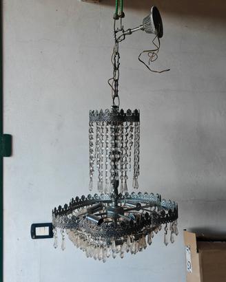 Grande lampadario a cristalli 