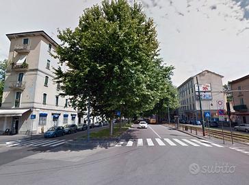 Luminoso monolocale arredato in zona ben collegata