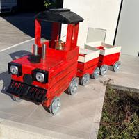 Trenino di legno per esterni