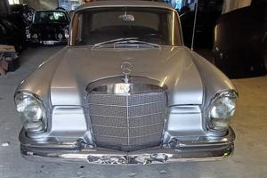 MERCEDES-BENZ 220 S