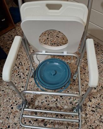 Sedia wc e doccia montata e mai usata