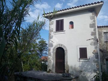 CASA INDIPENDENTE A CASALVIERI
