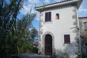 CASA INDIPENDENTE A CASALVIERI