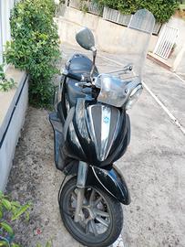 Piaggio Beverly 250 - 2007