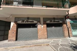 NEGOZIO A MELITO DI NAPOLI