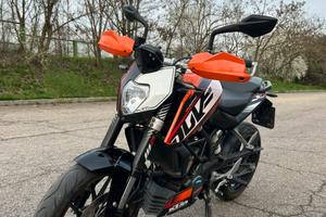 KTM Duke 125 ABS