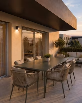 Appartamento di 118 m² con 4 locali e box auto a L