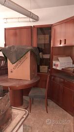 Credenza con vetrine 