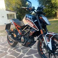 KTM Duke 125