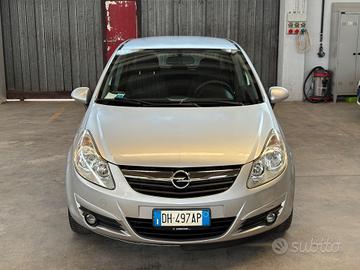 Opel Corsa 1.4 16V 5 porte AUTOMATICA