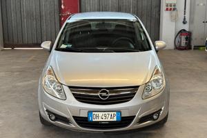 Opel Corsa 1.4 16V 5 porte AUTOMATICA