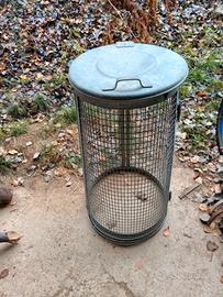 Portasacchi pattumiera condominiale zincato 