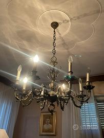 Lampadario in ottone e metallo