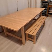 Tavolo allungabile e panche