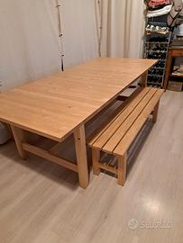 Tavolo allungabile e panche
