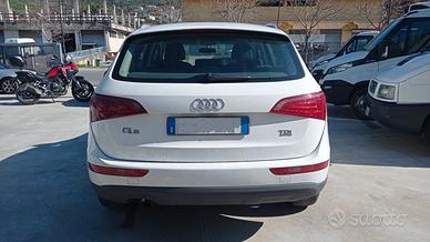 AUDI Q5 2.0 tdi QUATTRO